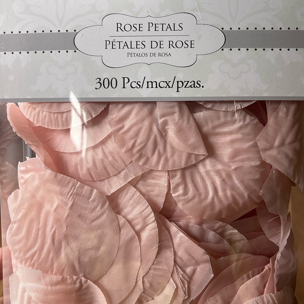 One box of fabric light pink rose petals